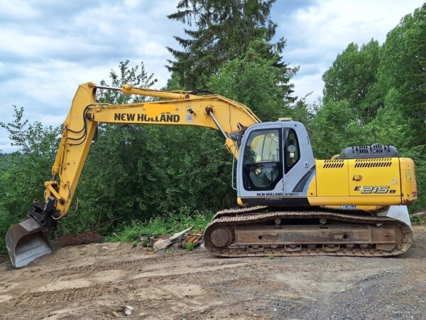 New Holland E215B 39.500€alv0 RAHOITUS/LEASING TARJOLLA! MARTTIINI KALLISTAJALLA* 1 OMISTAJALTA* 5600H!! 2008 - Image 3