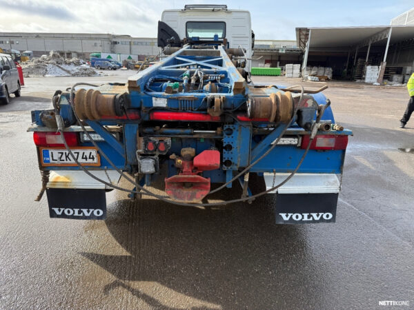 Volvo FM13 FM 62RB-TA-STEER-A8 6*2/460+137 38.000€ ALV0 RAHOITUS /LEASING TARJOLLA* KORKEALTA KIPPAAVALLA LAITTEILLA* REILUSTI HYDRAULIIKKAA 2011 - Image 8