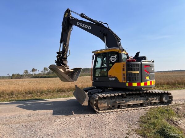 Volvo ECR235EL 129.000€ALV0 RAHOITUS/LEASING TARJOLLA! SIISTI KONE * ENGCON* HYVÄT VARUSTEET* ASF LAPUT 2019 - Image 3