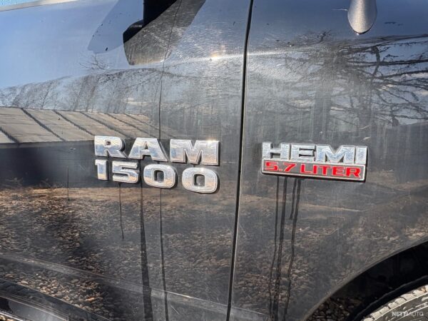 Dodge Ram 1500 Siisti Alvillinen RAM 1500 SPORT pienillä kilsoilla 2014 - Image 6