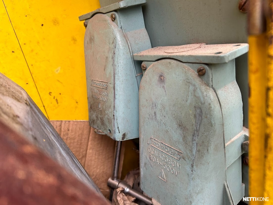 Strömberg **MYYTY**250kVa Generaattori Scanian DS14 V8 moottorilla 1979 - Image 24