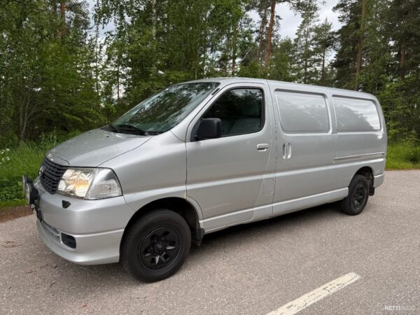 Toyota Hiace 2.5 D-4D 4x4 PITKÄ RAHOITUS TARJOLLA 0€ KÄSIRAHALLA! SIISTI HIACE!! 2008 - Image 3