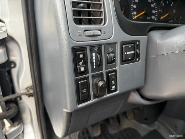 Toyota Hiace 2.5 D-4D 4x4 PITKÄ RAHOITUS TARJOLLA 0€ KÄSIRAHALLA! SIISTI HIACE!! 2008 - Image 19