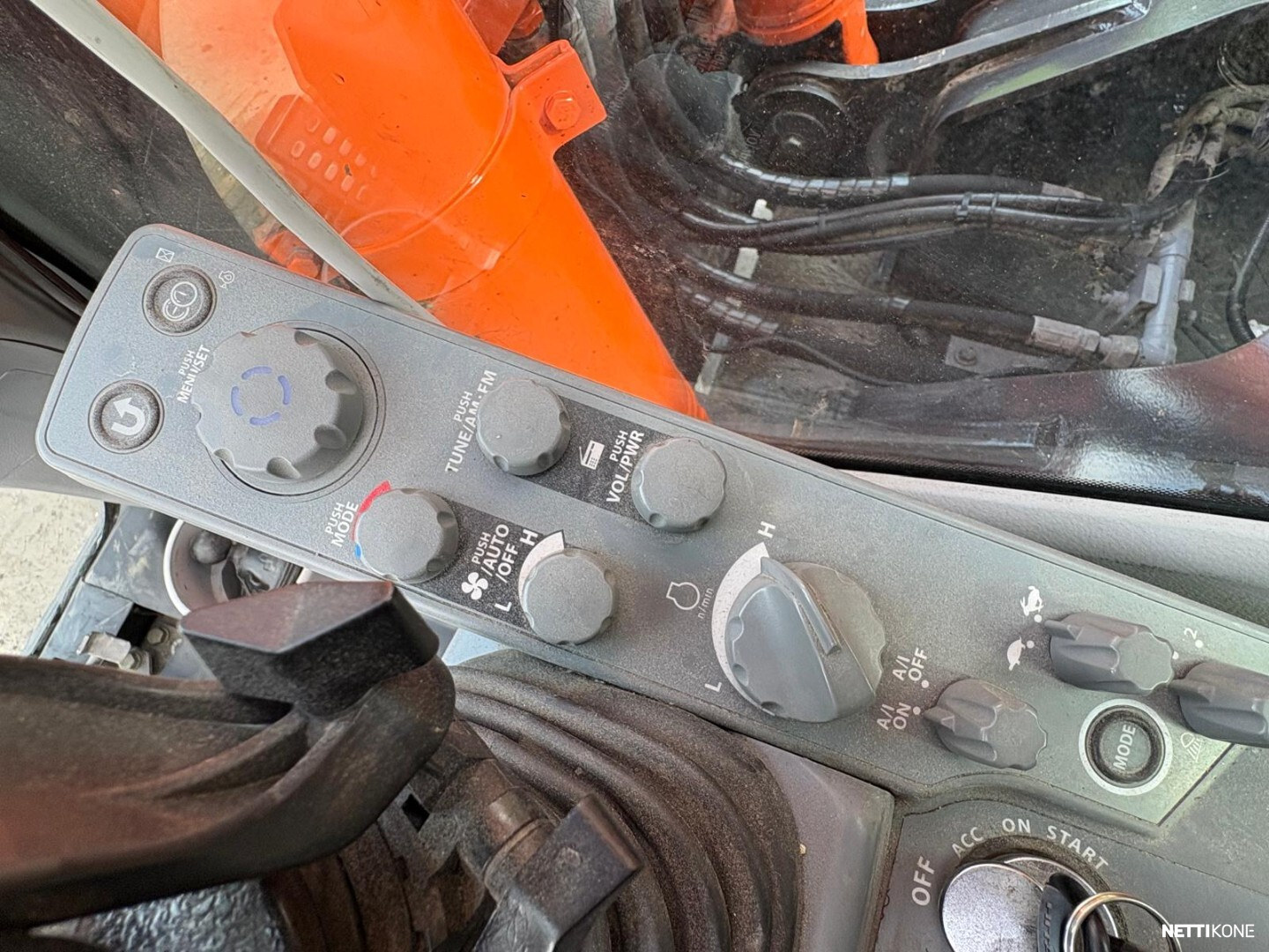Hitachi ZX 300 LC-6 + Leica 3D 72500 alv 0 % *Rahoitus/Leasing tarjolla* 2017 - Image 22