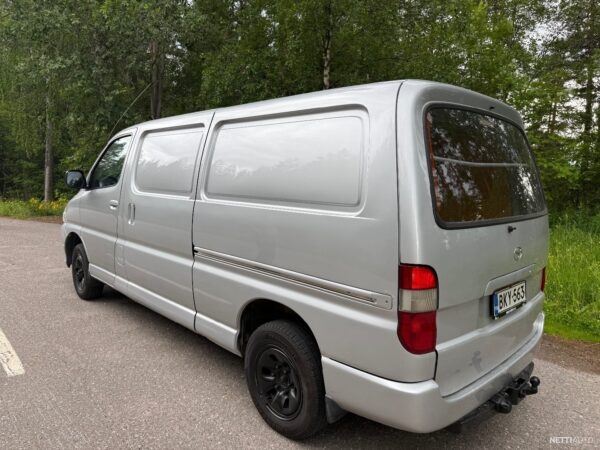 Toyota Hiace 2.5 D-4D 4x4 PITKÄ RAHOITUS TARJOLLA 0€ KÄSIRAHALLA! SIISTI HIACE!! 2008 - Image 4