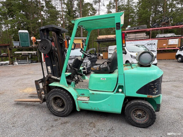 Mitsubishi FG 30 K *Kaasu/Diesel* 7600 alv 0 % *Rahoitus tarjolla* 2002