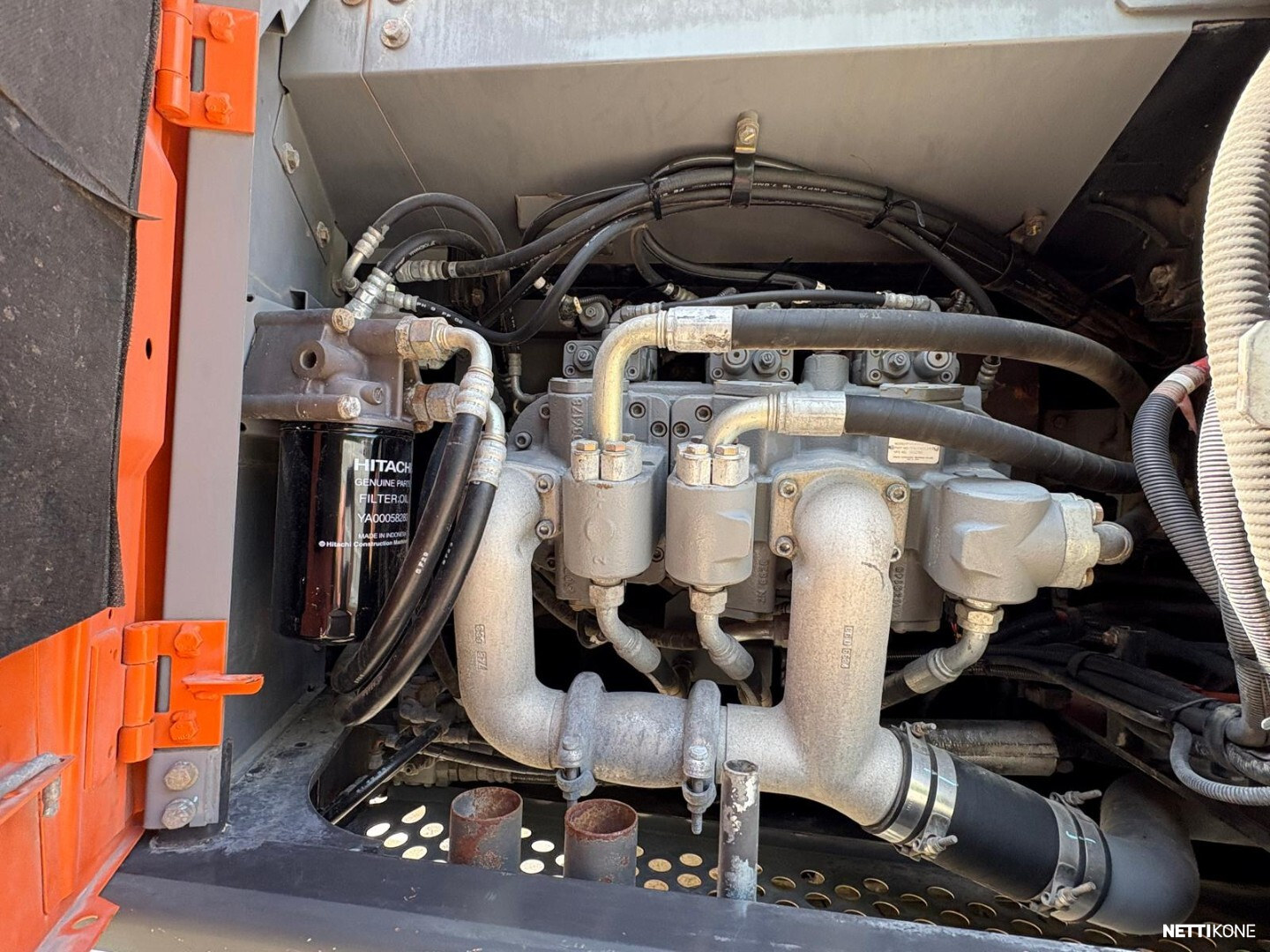Hitachi ZX 300 LC-6 + Leica 3D 72500 alv 0 % *Rahoitus/Leasing tarjolla* 2017 - Image 11