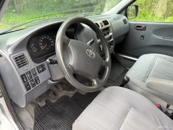 Toyota Hiace 2.5 D-4D 4x4 PITKÄ RAHOITUS TARJOLLA 0€ KÄSIRAHALLA! SIISTI HIACE!! 2008 - Image 18