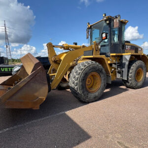 c15d7c3ea977d97b-large.jpg Caterpillar 938 G II 29 000 alv 0 % *Rahoitus tarjolla* 2004