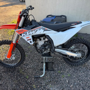 0bd9835b7ea6bfde-large.jpg KTM 250 SX-F 2023