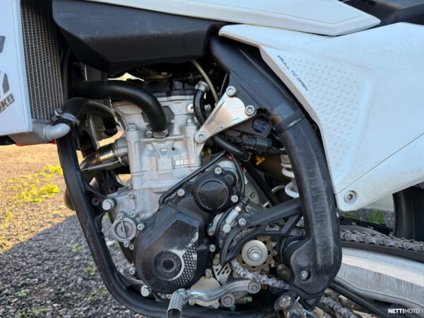 KTM 250 SX-F 2023 - Image 11