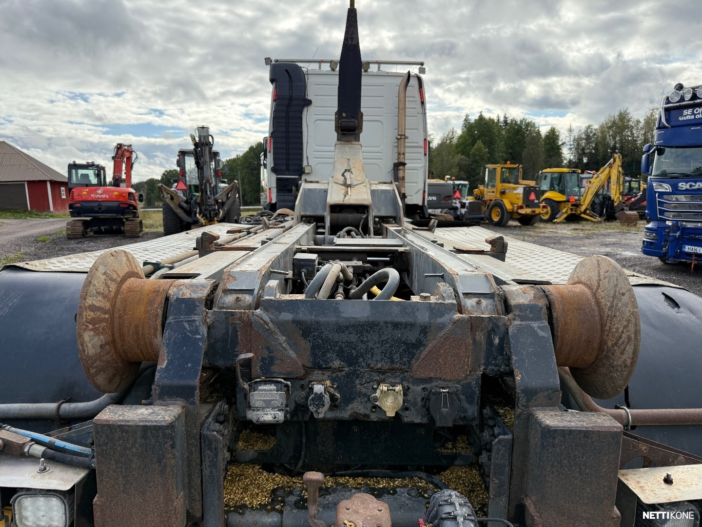 Volvo FM 12 8x4 25.000€alv0 RAHOITUS/LEASING JOAB KOUKKU* LEIMATAAN ENNEN MYYNTIÄ! 2004 - Image 8