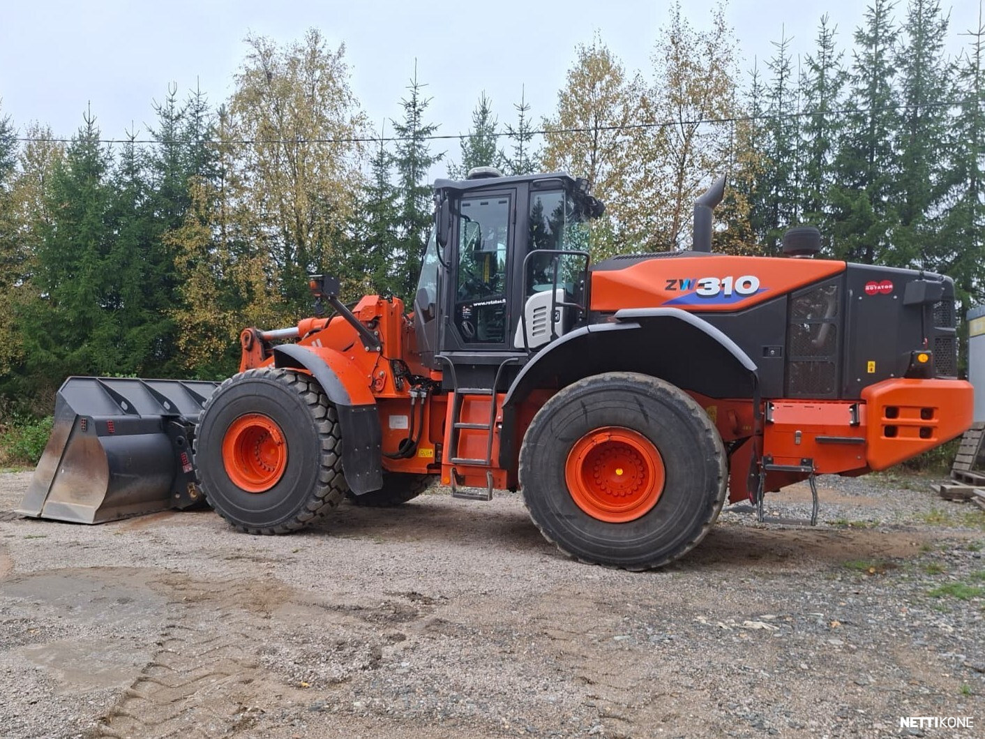 Hitachi ZW 310-6 120 000 alv 0 % *Rahoitus/Leasing tarjolla* *Huippu siisti* *Vain 6129h* *V-kauha Maakasi* *Vaaka* 2019