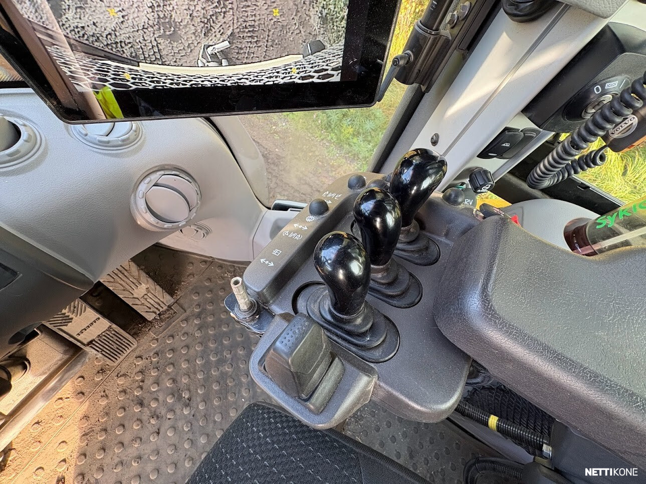 Volvo L 120 H 2023/2024 Vain 2000h, Vaihtoehto uudelle! Hyvät varusteet! *Rahoitus / Leasing* 2023 - Image 16