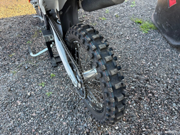 KTM 250 SX-F 2023 - Image 9