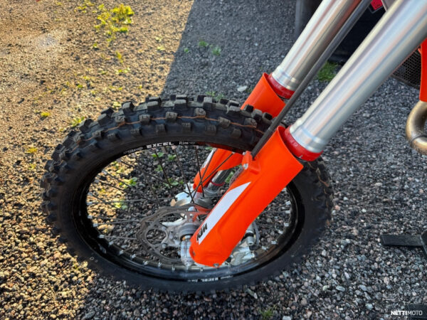 KTM 250 SX-F 2023 - Image 12