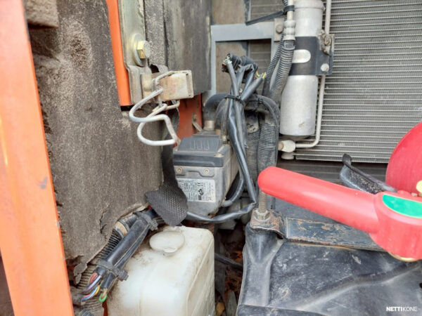 Hitachi ZX 225 USRLC MYYTY!! *Rahoitus/Leasing tarjolla* *Engcon+pihti* *3kauhaa* 2004 - Image 14