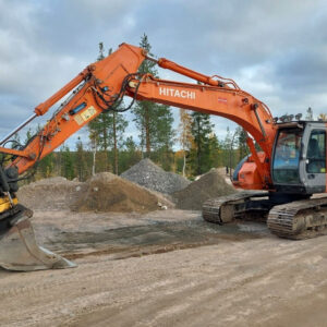 e5925db19d5b218c-large.jpg Hitachi ZX 225 USRLC MYYTY!! *Rahoitus/Leasing tarjolla* *Engcon+pihti* *3kauhaa* 2004