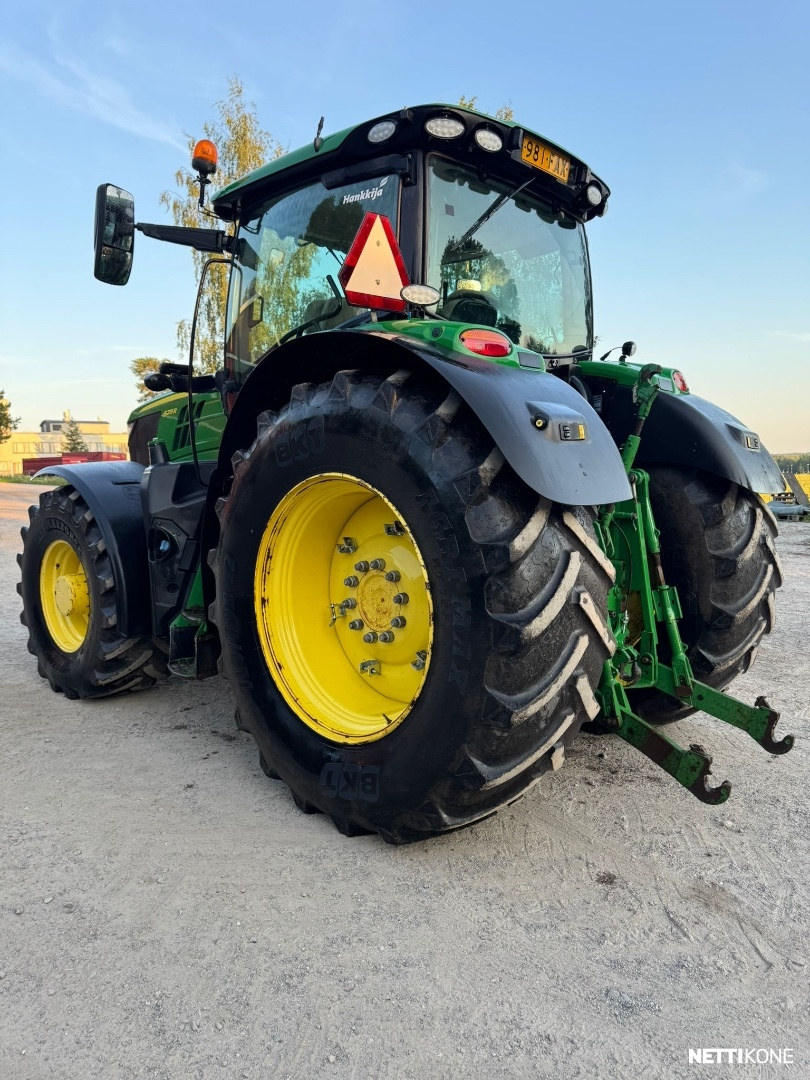 John Deere 6215R 75.000€ ALV0 *RAHOITUS/LEASING TARJOLLA! ETUNOSTOLAITE* ETU PTO* STAGE 4 2017 - Image 8