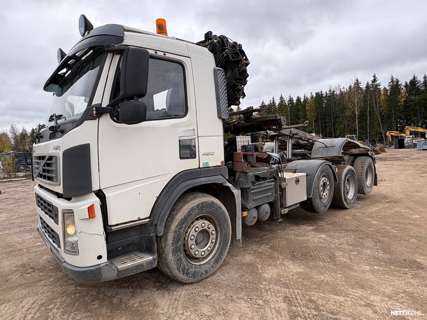 Volvo FM 420 8x4 Vaijerilaite + HIAB 220 C-4 nosturi Kauppaan kuuluu konelava ja roskalava 2002