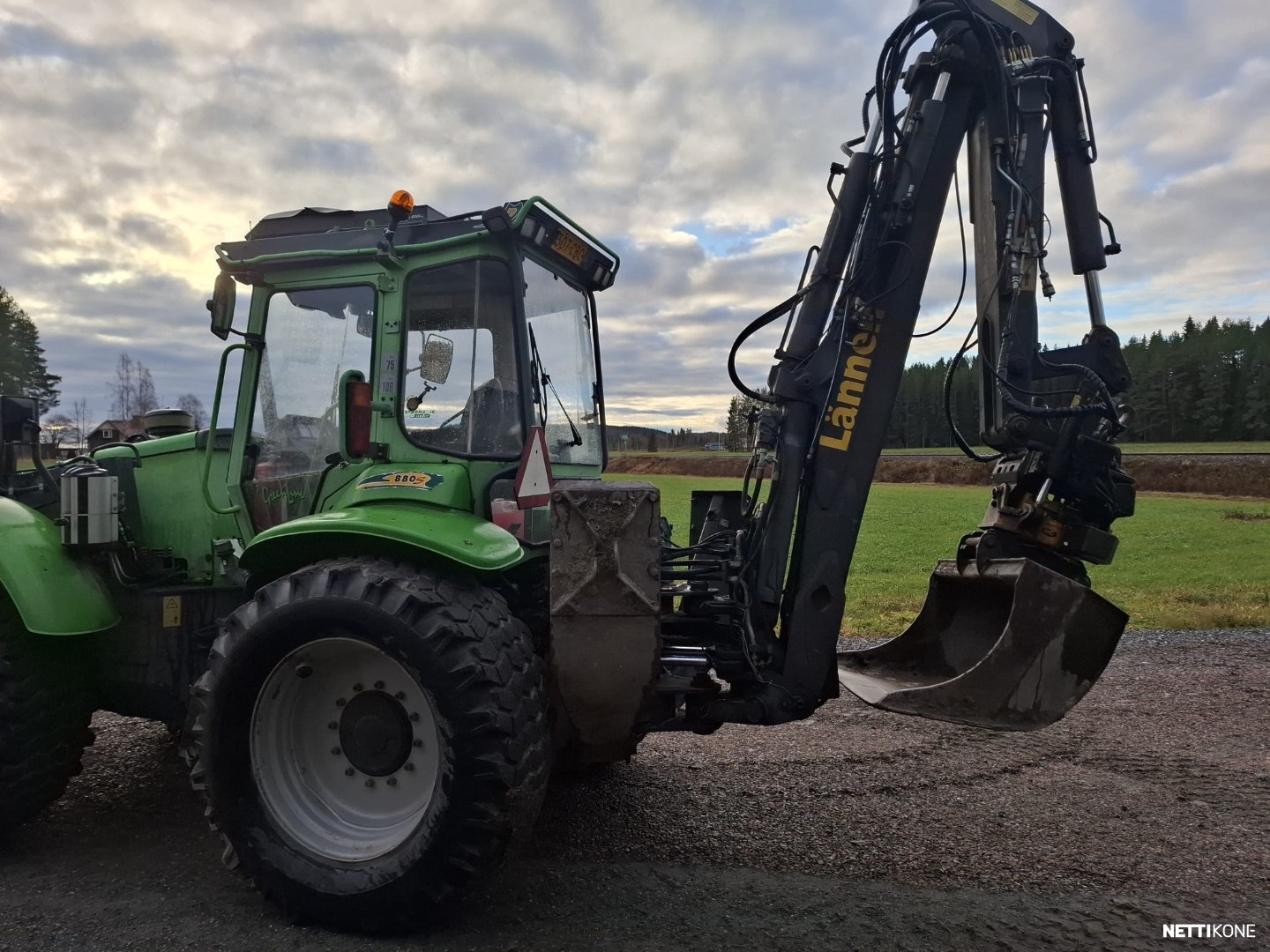 Lännen 880S 29.000€alv0 RAHOITUS/LEASING TARJOLLA! ENGCON* LUISKAKAUHA* TRUKKIPIIKIT* KOURA 2003 - Image 5