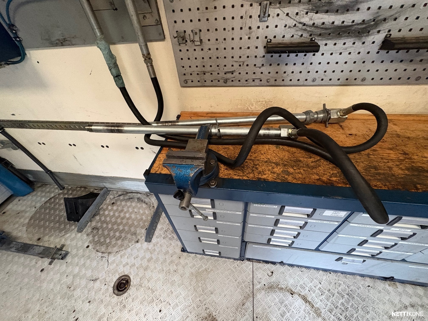 Mercedes-Benz Raskaankaluston Huoltoauto. Atego 1018 Runsaasti valmiuksia, Uusi Aggrekaatti 15kW 2006 - Image 11