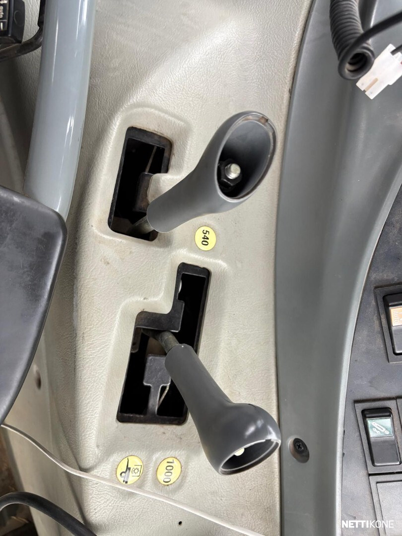 Valtra N 141 Advance 43500€ alv 0 % *Rahoitus/Leasing tarjolla* 2007 - Image 26