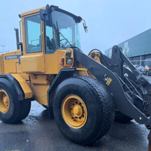 8ce705c7b459e998-large.jpg Volvo L 70 D 45 000 alv 0 % *Huippusiisti yksilö* 2002