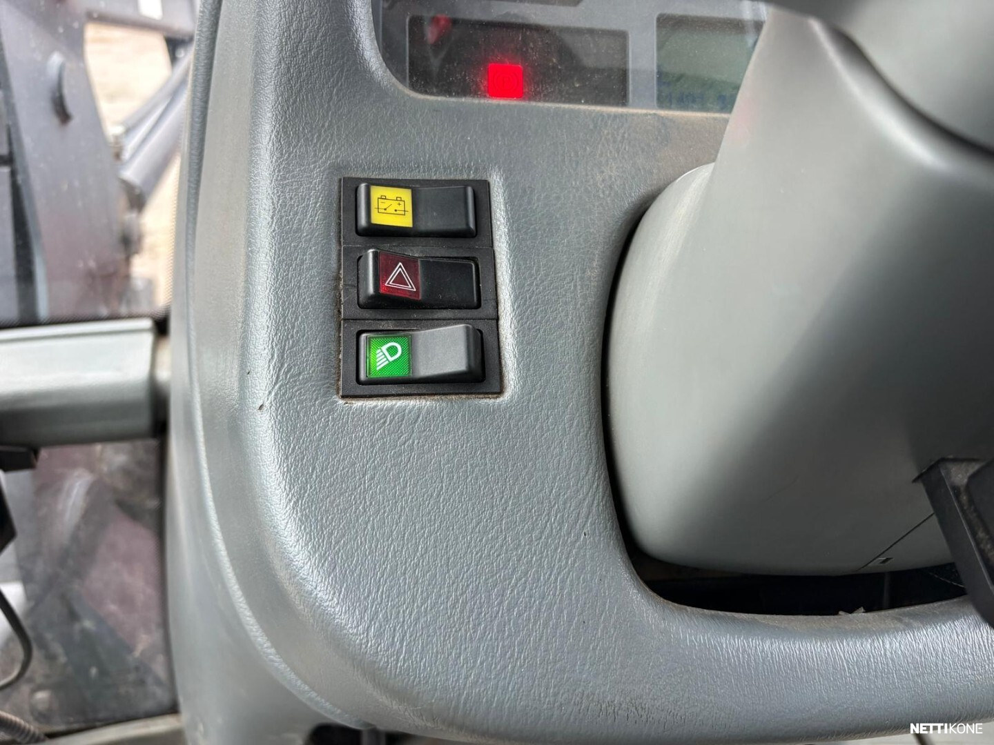 Valtra N 141 Advance 43500€ alv 0 % *Rahoitus/Leasing tarjolla* 2007 - Image 25