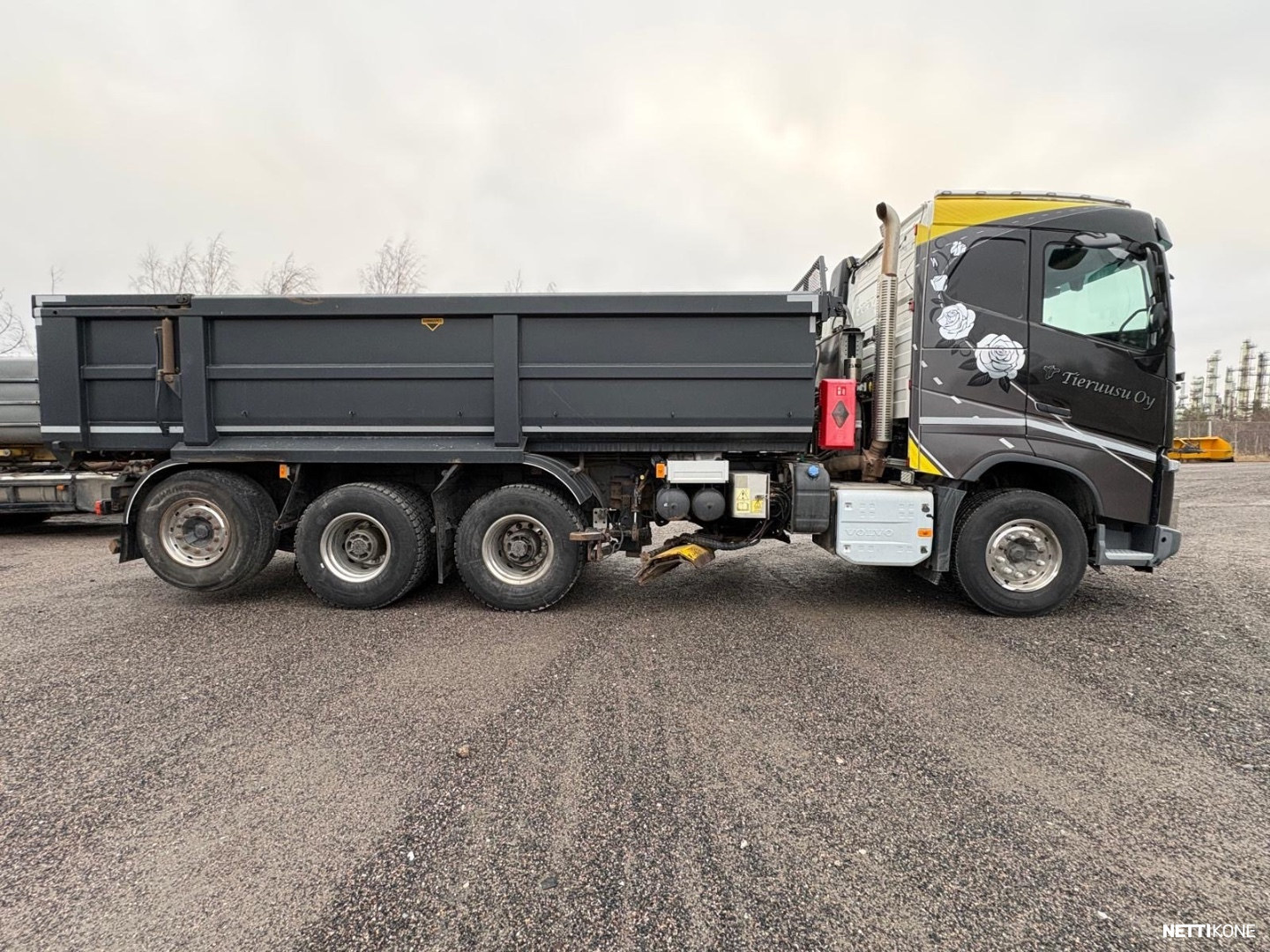 Volvo MYYTY !!FH540 PERÄVAUNU KOME* AURAVARUSTEET* SUOLAKONTTI* SIVUAURA 2018 - Image 5