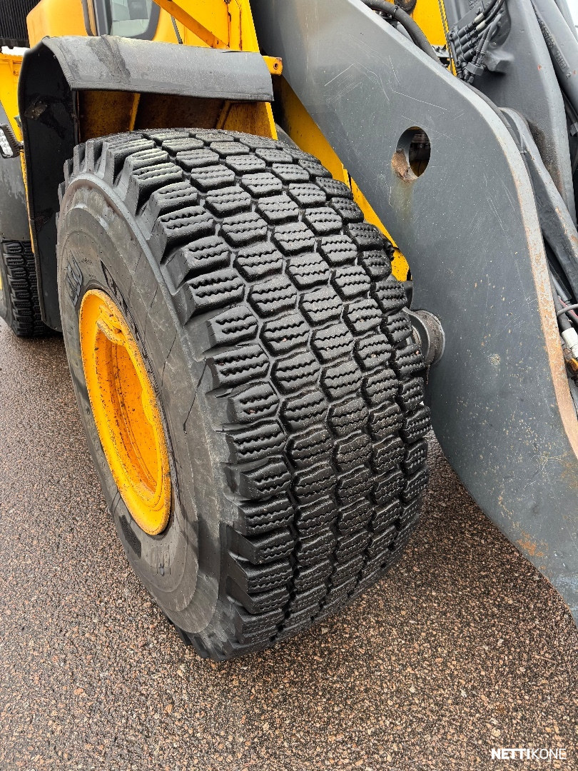 Volvo L 120 F 50.500€ALV0 RAHOITUS/LEASING TARJOLLA! VAAKA* LAMELLI RENKAAT HYVÄT* HUOLLETTU* SIISTI KONE! 2008 - Image 13