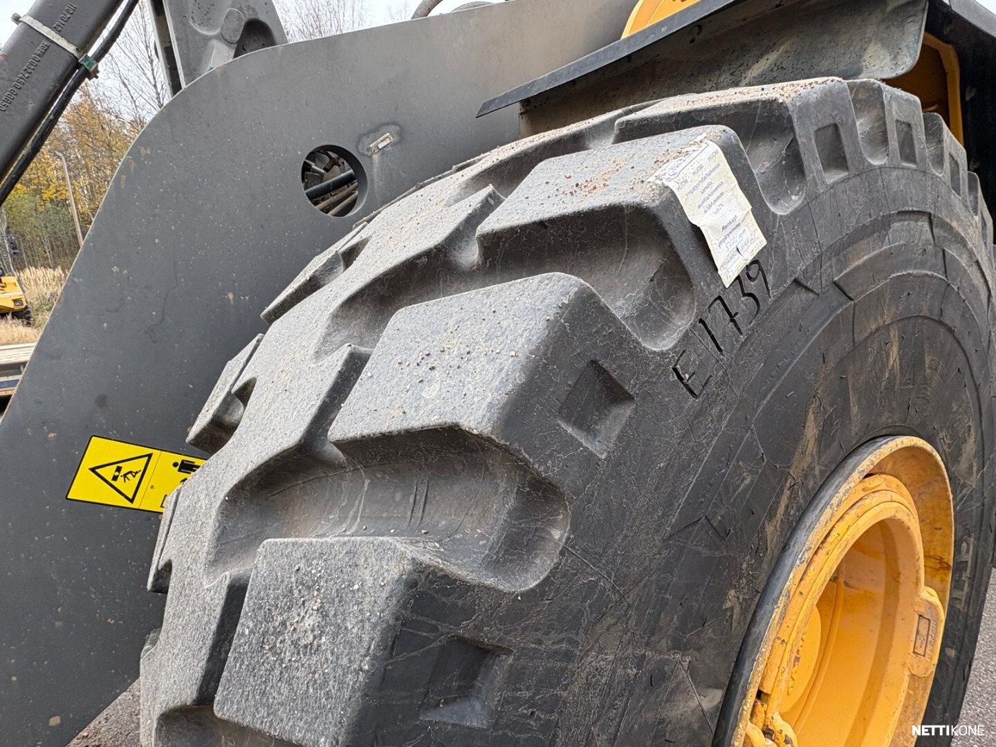 Volvo L 220 H VARATTU !!! 157 000 alv 0 % *Rahoitus/Leasing tarjolla* *Uudet renkaat* *V-kauha* *Vaaka* *1-omistaja* 2017 - Image 9