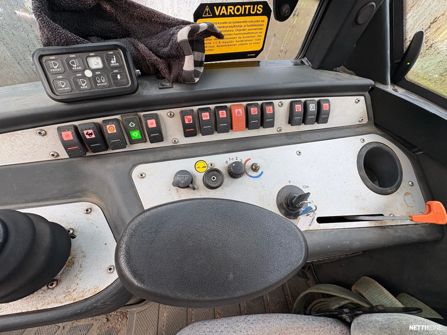 JCB 409 *VAIN 2864h* Nivelaura, kaksi kauhaa saatavilla *Rahoitus / Leasing* *VAIN 2864h* Nivelaura* *kaksi kauhaa saatavilla* 2010 - Image 20