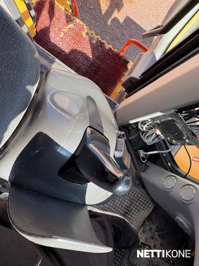 Volvo L 180 H MYYTY !! 139 000 alv 0 % *Uudet renkaat* *Vaaka* *V-kauha* *Rahoitus/Leasing tarjolla!* 2016 - Image 18