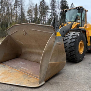 751b26376c0197aa-large.jpg Volvo L 220 H VARATTU !!! 157 000 alv 0 % *Rahoitus/Leasing tarjolla* *Uudet renkaat* *V-kauha* *Vaaka* *1-omistaja* 2017