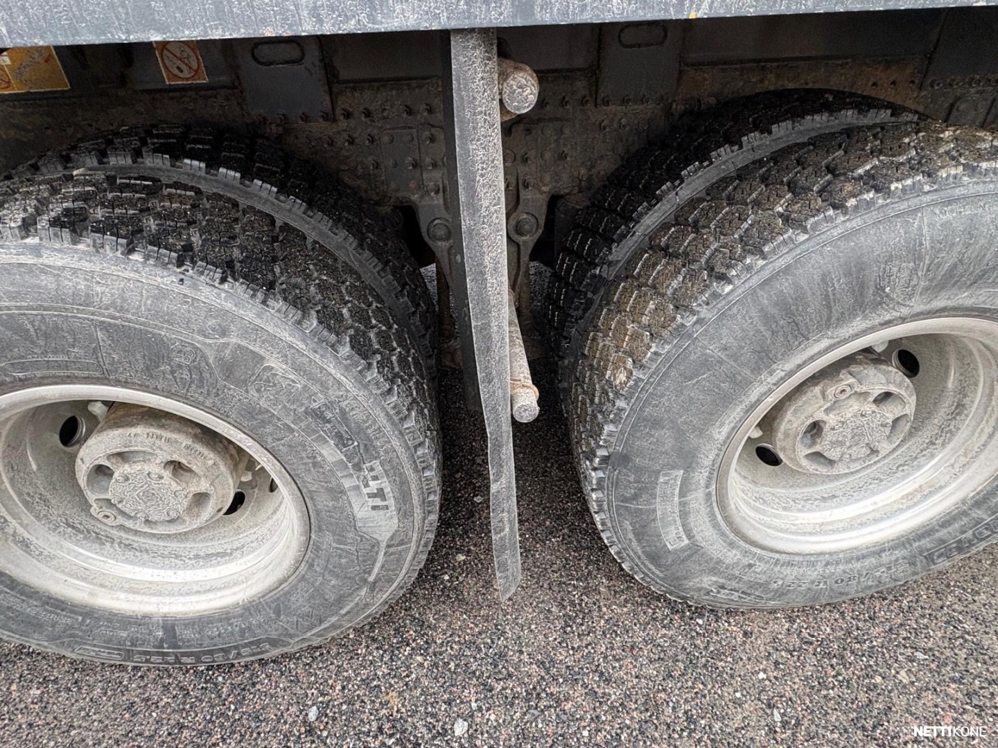 Volvo MYYTY !!FH540 PERÄVAUNU KOME* AURAVARUSTEET* SUOLAKONTTI* SIVUAURA 2018 - Image 28