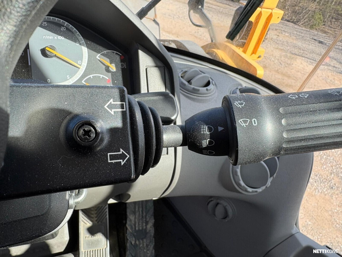 Volvo L 220 H VARATTU !!! 157 000 alv 0 % *Rahoitus/Leasing tarjolla* *Uudet renkaat* *V-kauha* *Vaaka* *1-omistaja* 2017 - Image 19