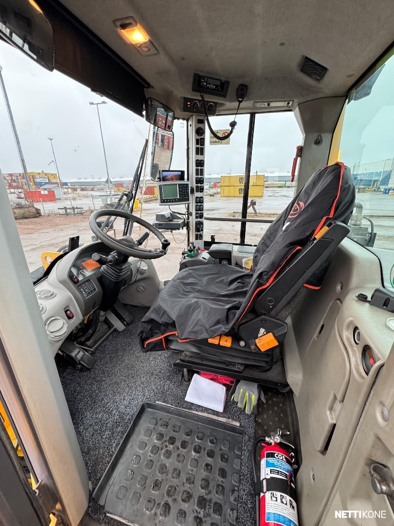 Volvo L 120 F 50.500€ALV0 RAHOITUS/LEASING TARJOLLA! VAAKA* LAMELLI RENKAAT HYVÄT* HUOLLETTU* SIISTI KONE! 2008 - Image 15