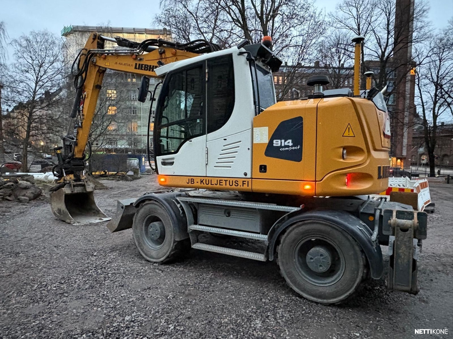 Liebherr A 914 Compact 89.000 €alv0 COMPACT LITRONIC* NOVATRON 3D* ENGCON EC 219*KAUHAT*RAHOITUS* LEASING *SIISTI KONE! 2018