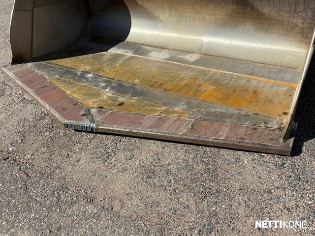 Volvo L 180 H MYYTY !! 139 000 alv 0 % *Uudet renkaat* *Vaaka* *V-kauha* *Rahoitus/Leasing tarjolla!* 2016 - Image 6