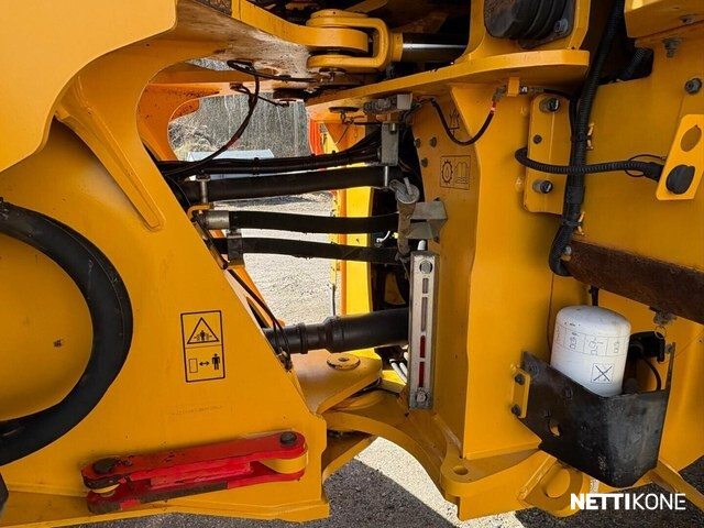 Volvo L 180 H MYYTY !! 139 000 alv 0 % *Uudet renkaat* *Vaaka* *V-kauha* *Rahoitus/Leasing tarjolla!* 2016 - Image 7