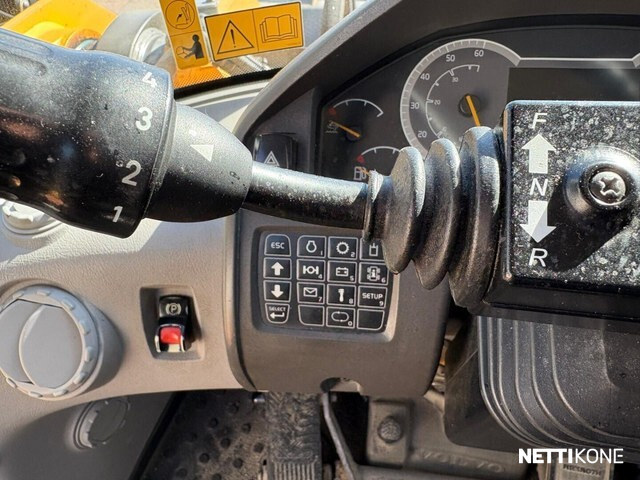 Volvo L 180 H MYYTY !! 139 000 alv 0 % *Uudet renkaat* *Vaaka* *V-kauha* *Rahoitus/Leasing tarjolla!* 2016 - Image 20