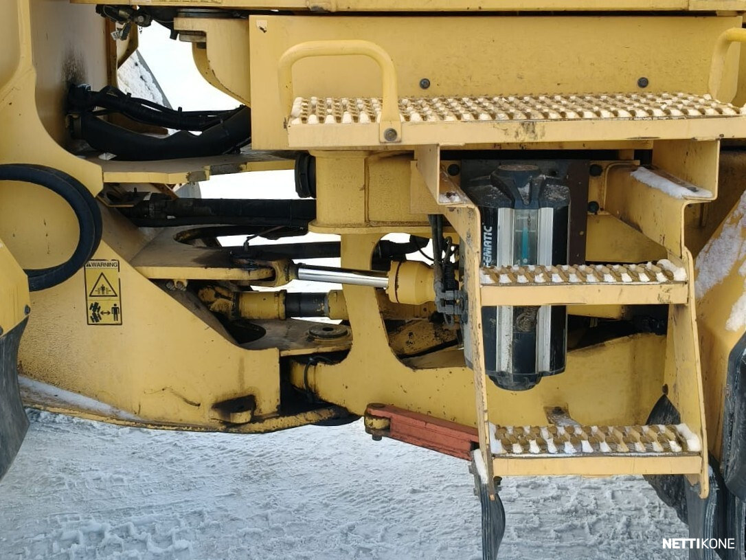 Volvo L 90 C MYYTY/SOLD ! 30500 alv 0 % *VAAKA* *2XRENKAAT* *RASVARI* *LISÄHYDRAULIIKKA* *RAHOITUS TARJOLLA* 1999 - Image 12