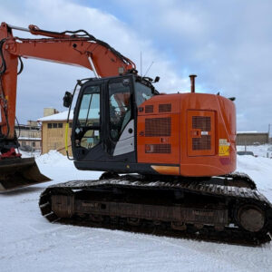 Hitachi ZX 225 USLC-6 158 000 alv 0 % *Uusi Novatron 3D* *Rototilt R8+pihti* *Luiskakauha* *Uudet ketjut ja vetopyörät** 2021
