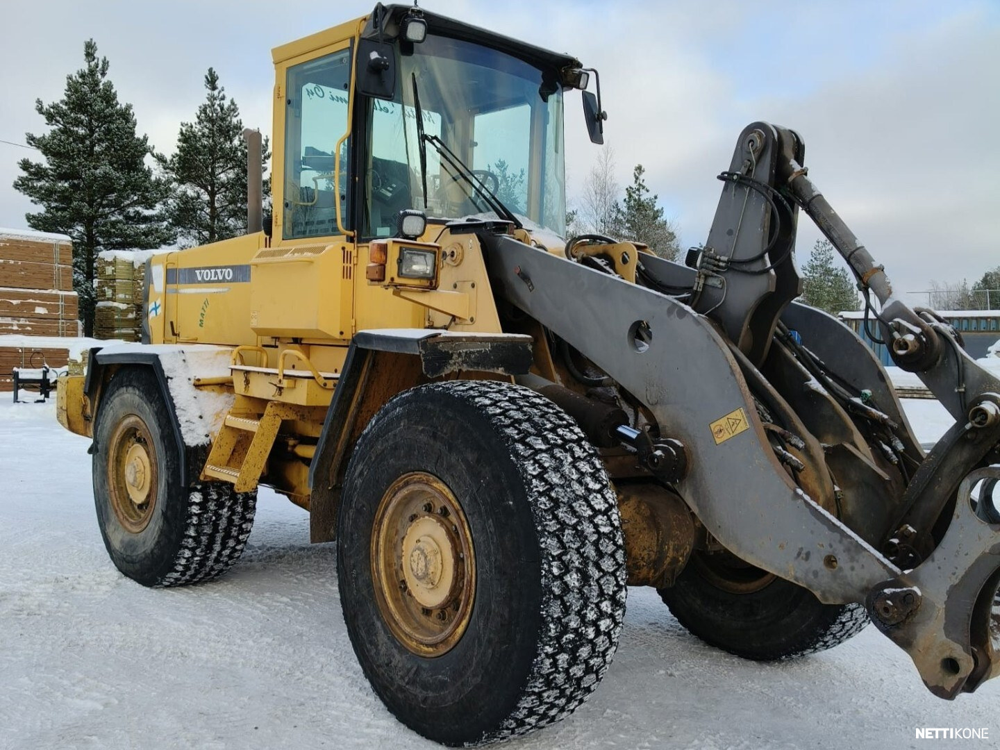 Volvo L 90 C MYYTY/SOLD ! 30500 alv 0 % *VAAKA* *2XRENKAAT* *RASVARI* *LISÄHYDRAULIIKKA* *RAHOITUS TARJOLLA* 1999 - Image 9