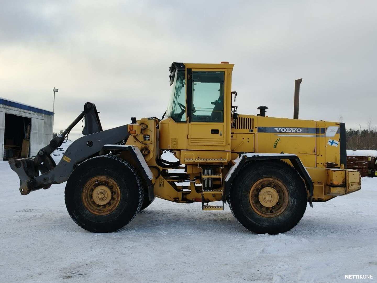Volvo L 90 C MYYTY/SOLD ! 30500 alv 0 % *VAAKA* *2XRENKAAT* *RASVARI* *LISÄHYDRAULIIKKA* *RAHOITUS TARJOLLA* 1999 - Image 3