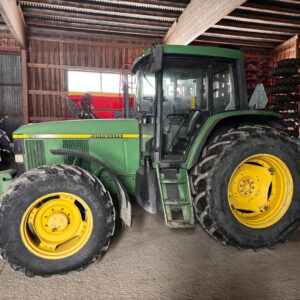 21dca93e35347f91-large.jpg John Deere 6610 31.500€ALV0 RAHOITUS TARJOLLA! HUOM TUNNIT 3869* SIISTI PIENELLÄ KÄYTÖLLÄ OLLUT JONTIKKA! 1999