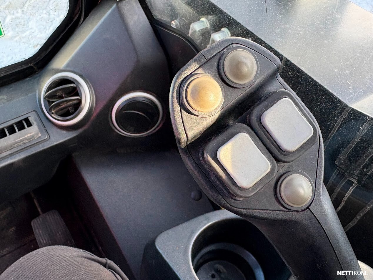 JCB 320T4 65000€ + alv * Rahoitus / Leasing * *VAIN 1013H* 2013 - Image 23