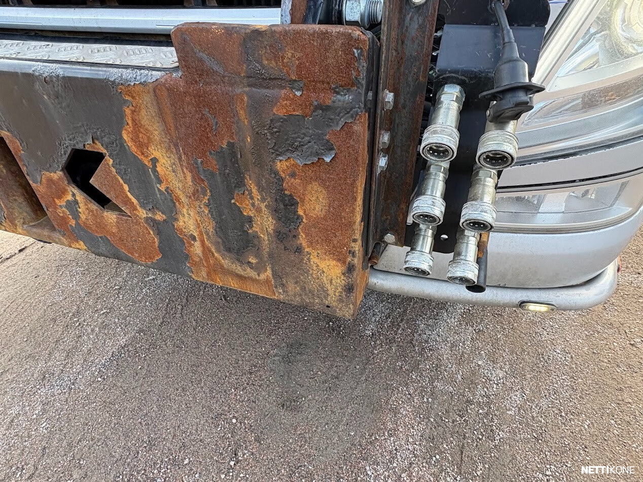 Volvo FH13 540 6x2 vetoauto aurapuskuri + suolainvalmius Euro 6 *29000,00 + alv * Rahoitus / Leasing * 2014 - Image 11