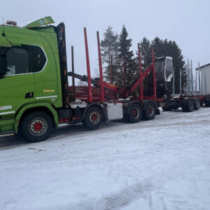 Scania R 650 89 000 alv 0 % *LOGLIFT 118S* *NÄRKÖ 5 AKS KÄRRY* *RAHOITUS/LEASING TARJOLLA* 2019